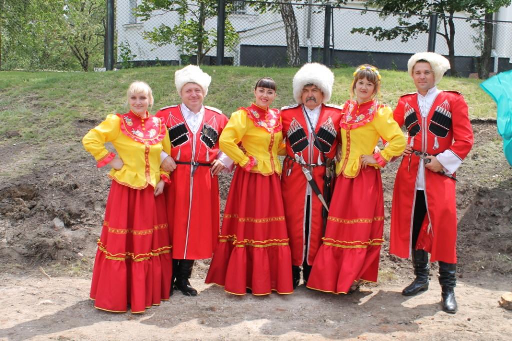 Традиционный костюм казаков