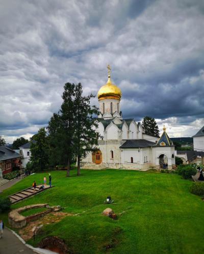 Монастырь под Звенигородом