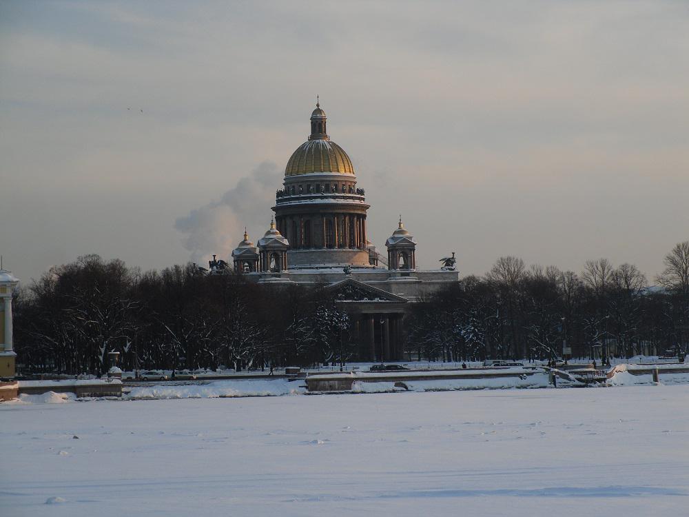 Исаакиевский собор зима авто