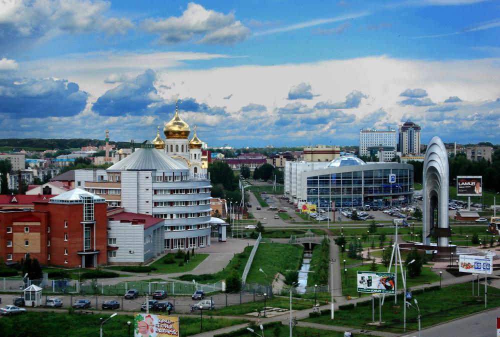 Альметьевск. Емги г.Альметьевск. Альметьевск фото улиц. Город Альметьевск фото со стороны здания. Мира 10 Альметьевск фото.