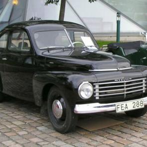 : Volvo PV 444